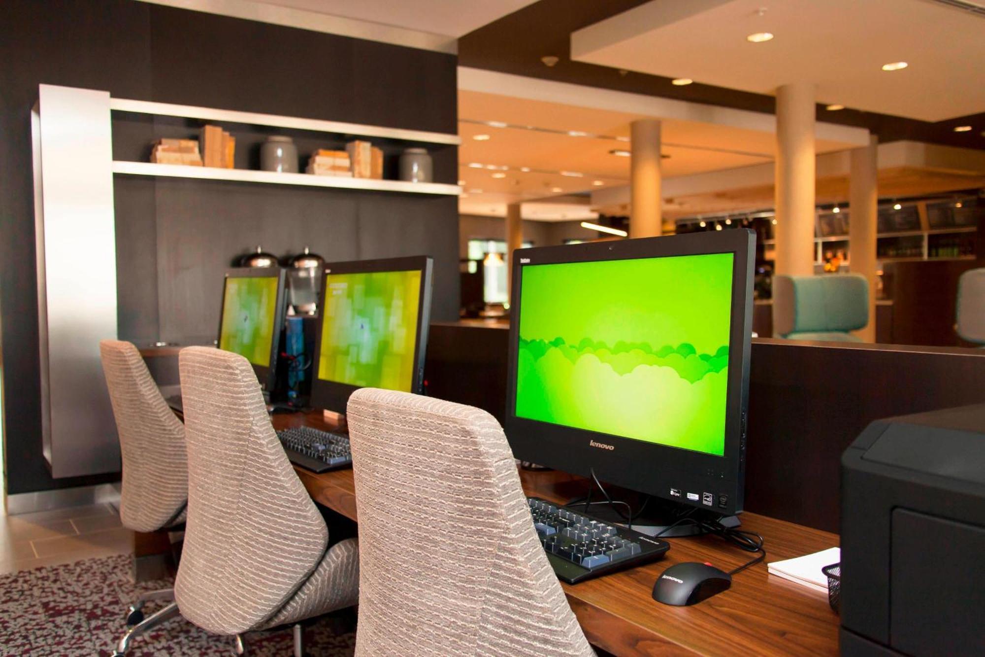 Courtyard By Marriott Houston City Place Spring Extérieur photo